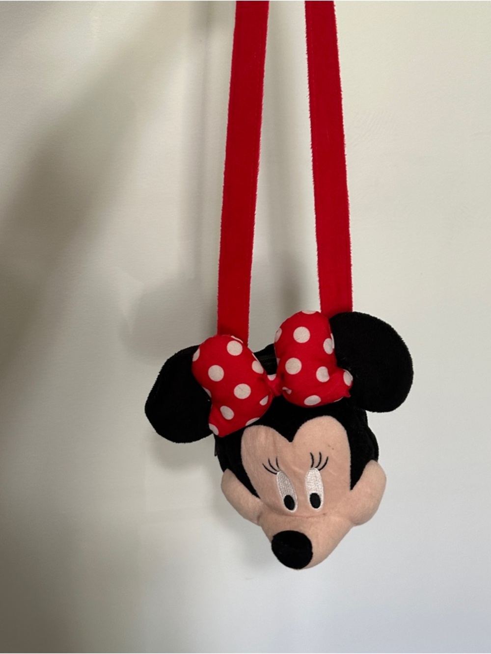 Disney Minnie Plush Crossbody Bag in Red, Black, Cream